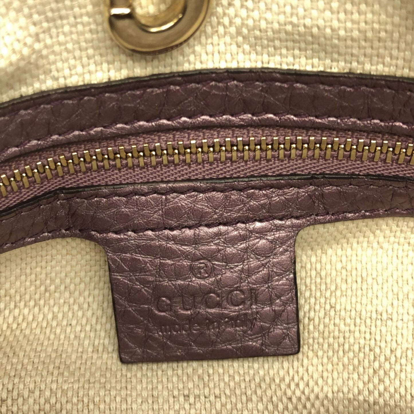 Gucci Medium Soho Chain Tote (SHG-i4tDaq)