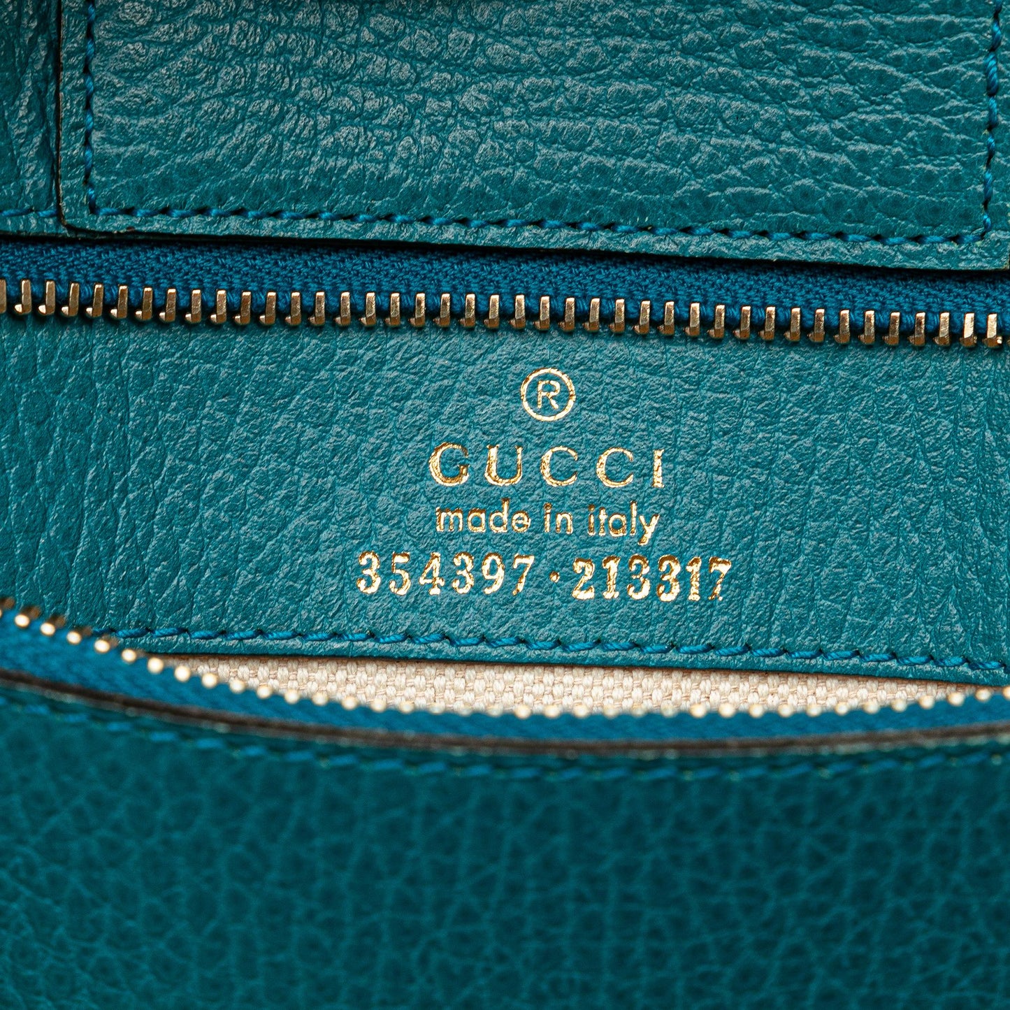 Gucci Medium Swing Tote (SHG-O6tU1m)