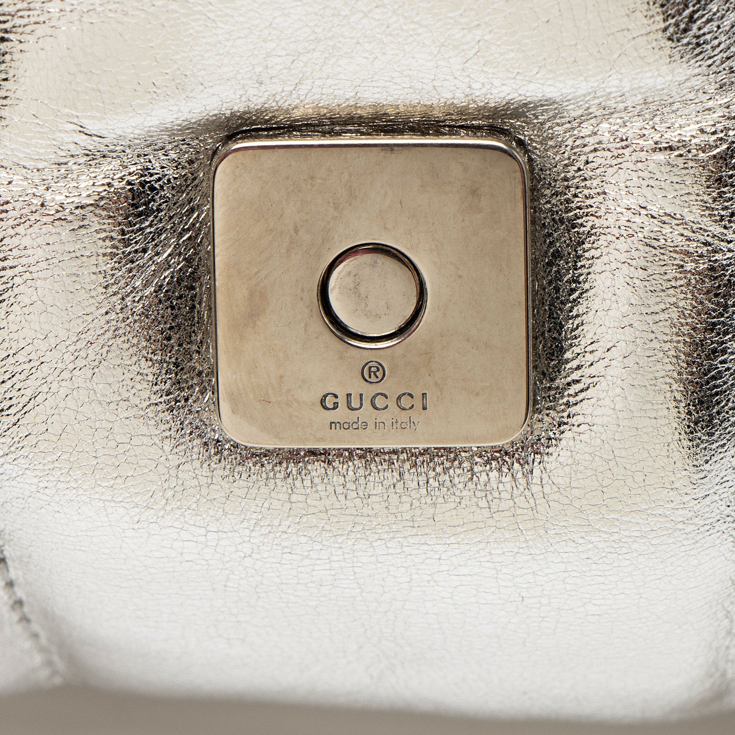 Gucci Metallic Calfskin Horsebit Chain Medium Shoulder Bag (SHF-dYk9f1)