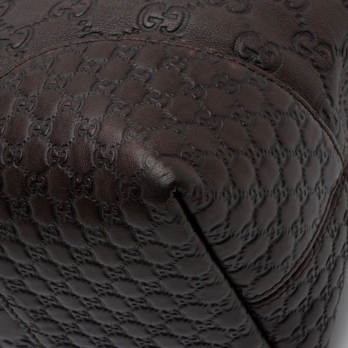 Gucci Metallic Guccissima Leather Bree Fold Over Tote (SHF-bHARYI)