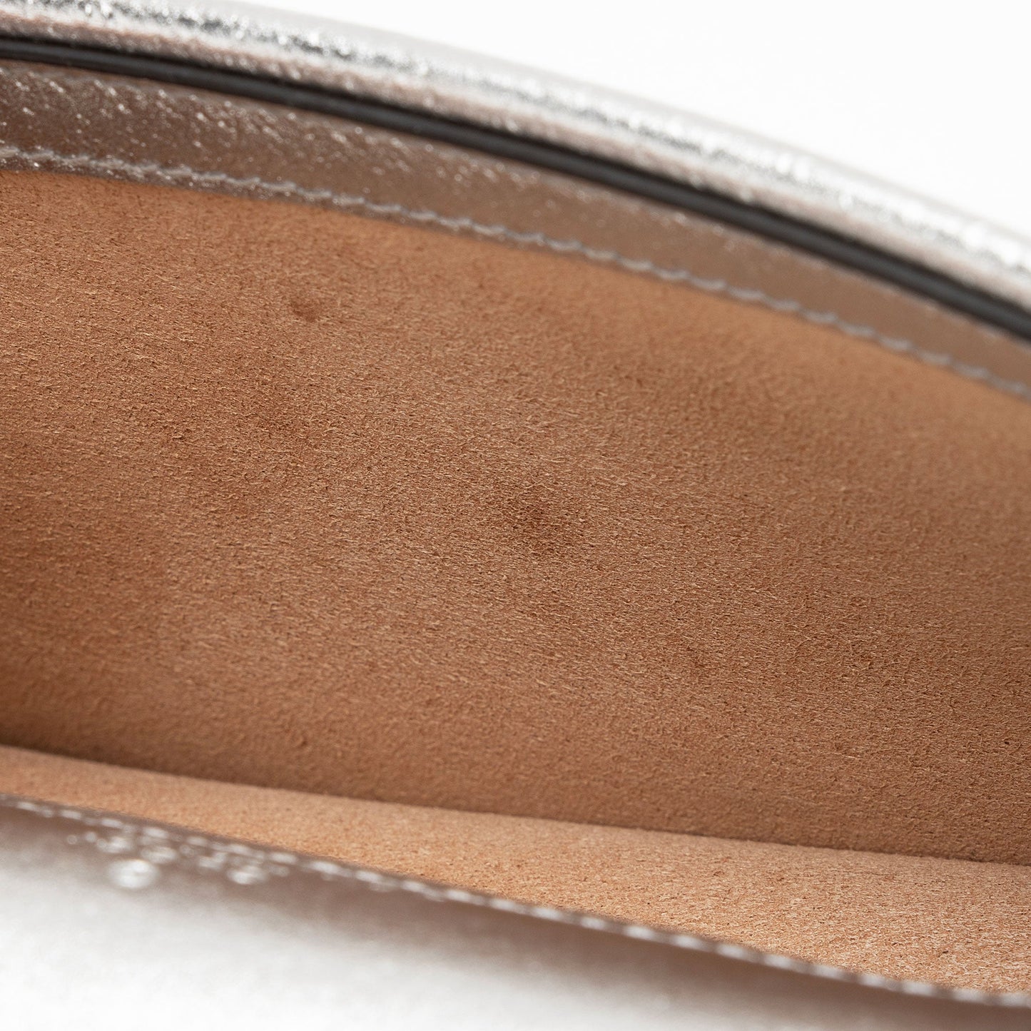 Gucci Metallic Leather Dionysus Super Mini Bag (SHF-PQUwUw)