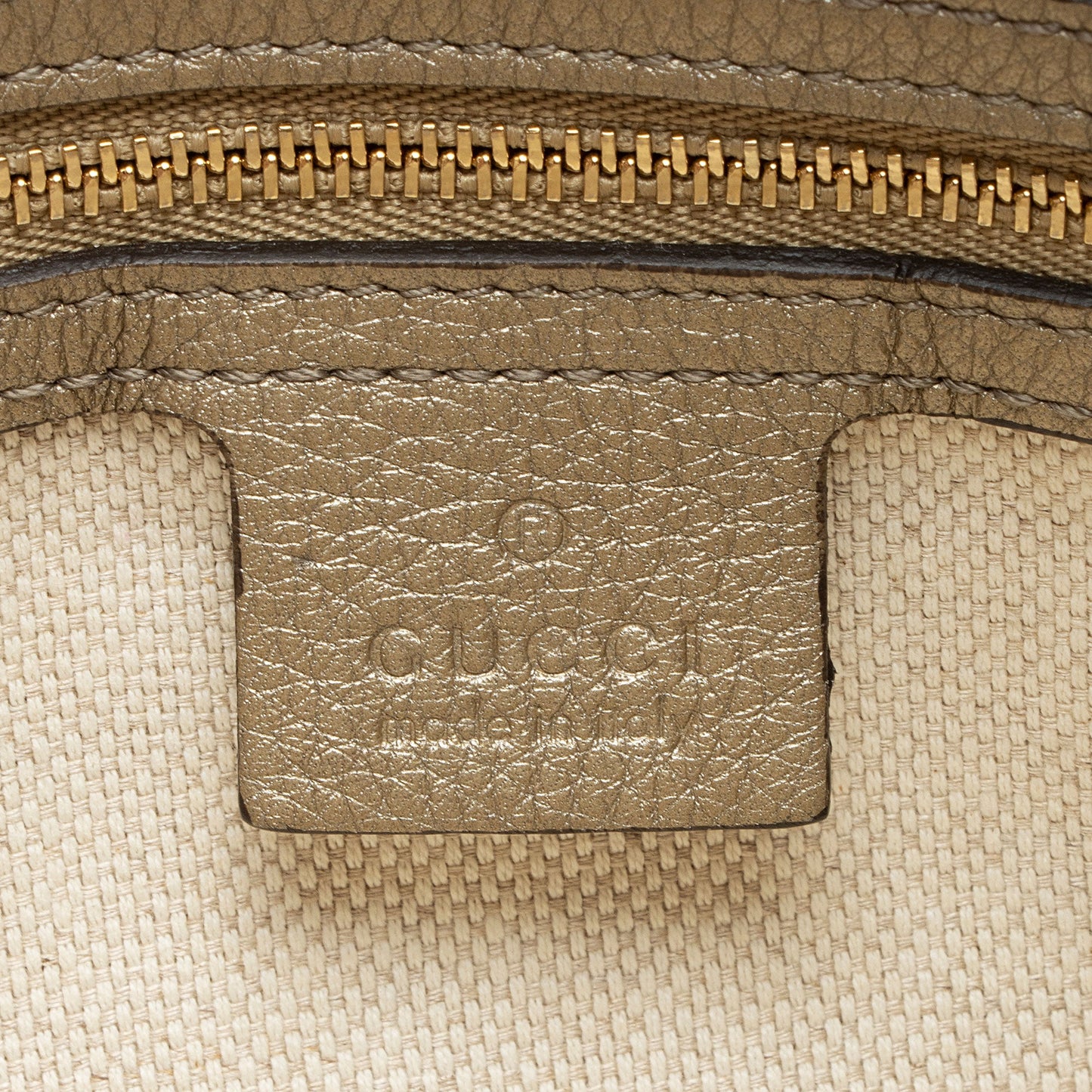 Gucci Metallic Leather Soho Chain Shoulder Bag