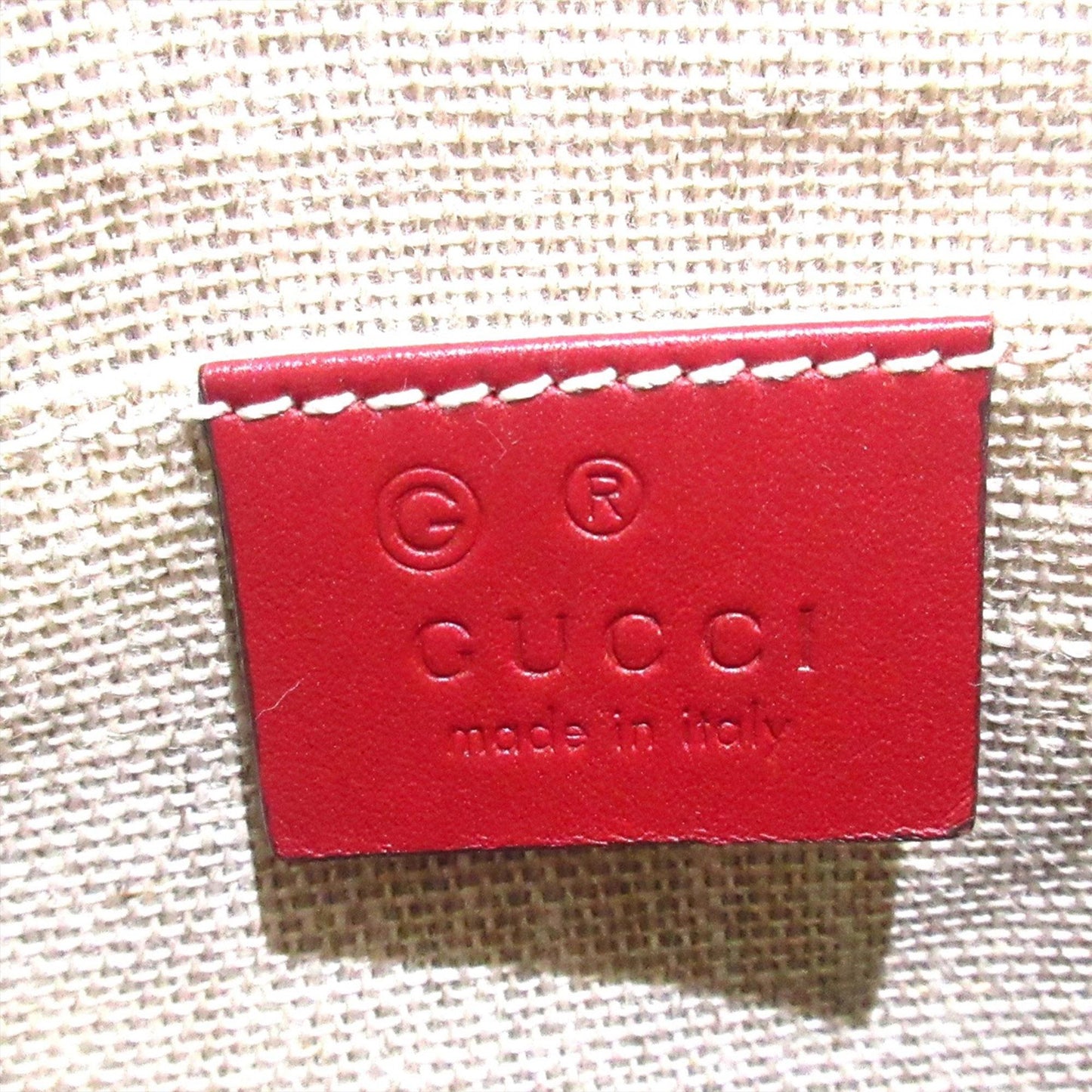 Gucci Microguccissima Bree Crossbody Bag (SHG-hmK7hS)