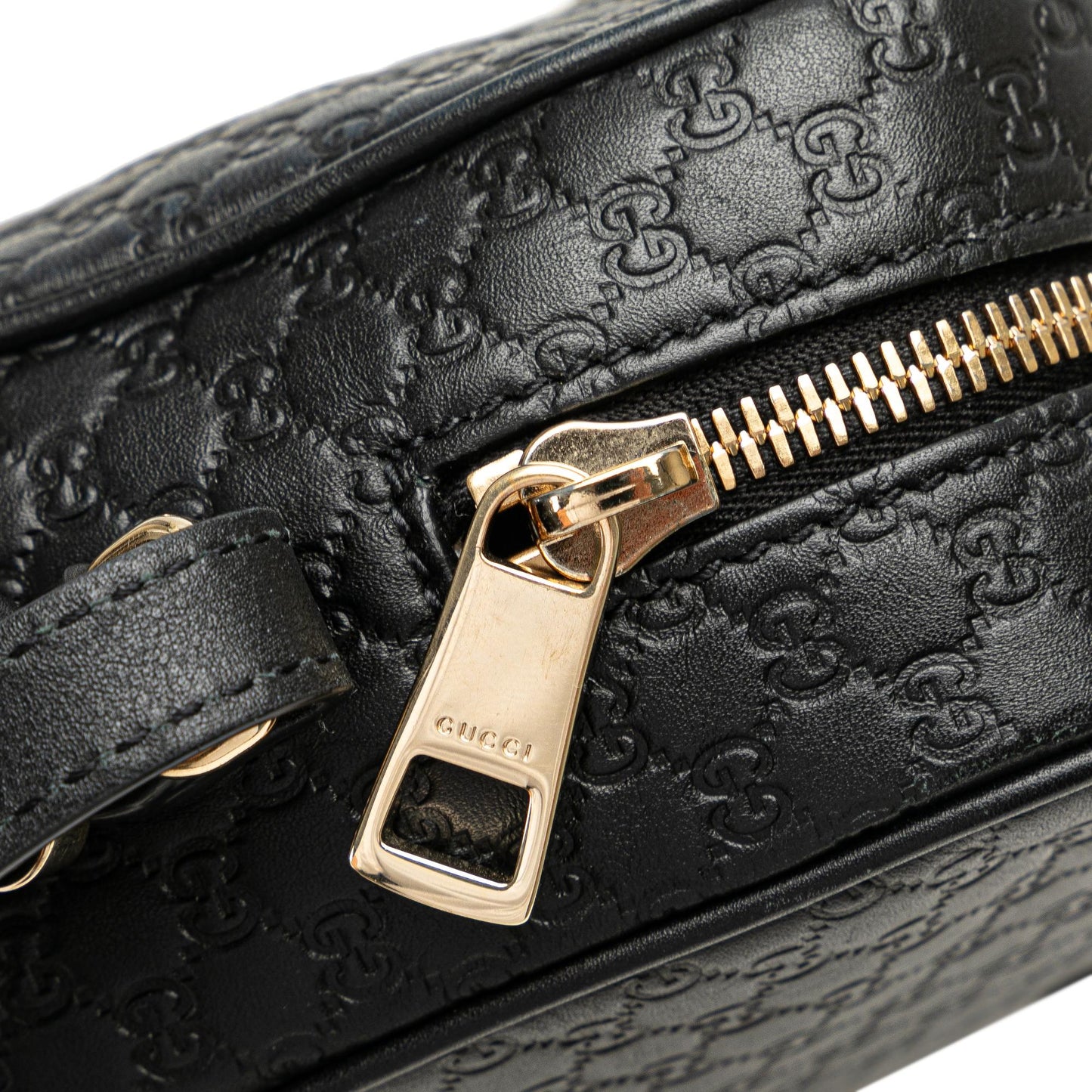 Gucci Microguccissima Bree Crossbody (SHG-mDZnTy)