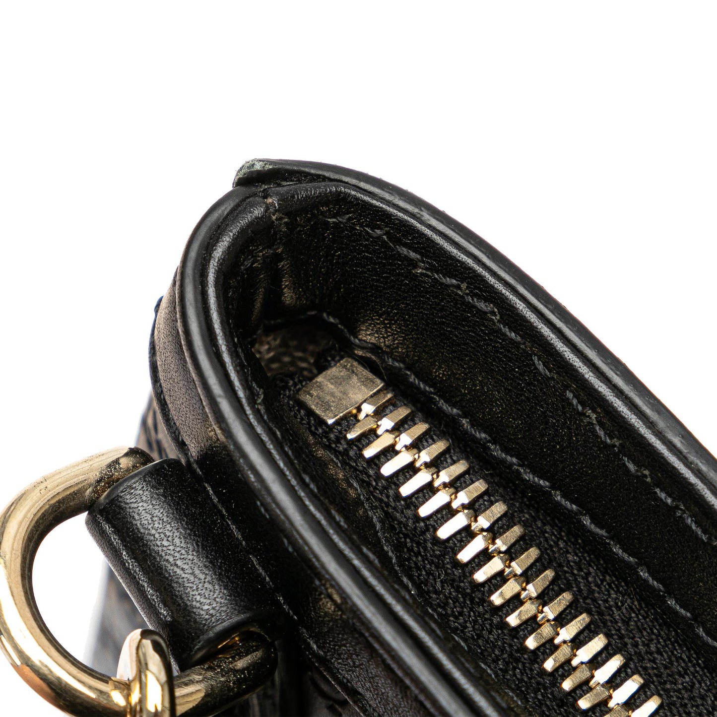 Gucci Microguccissima Crossbody (SHG-XtBigc)
