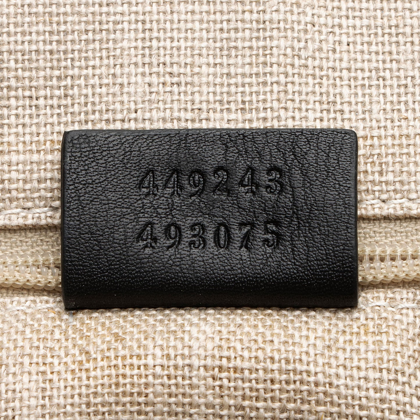 Gucci Microguccissima Leather Bree Small Shoulder Bag (SHF-a6qtmn)
