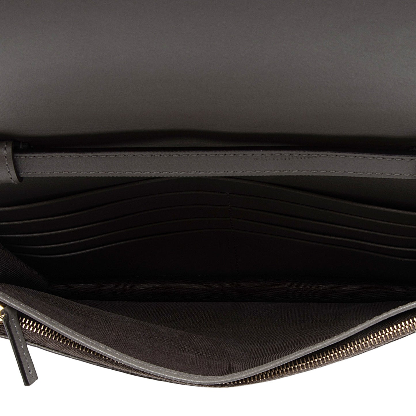 Gucci Microguccissima Leather Wallet Crossbody (SHF-XieKjF)