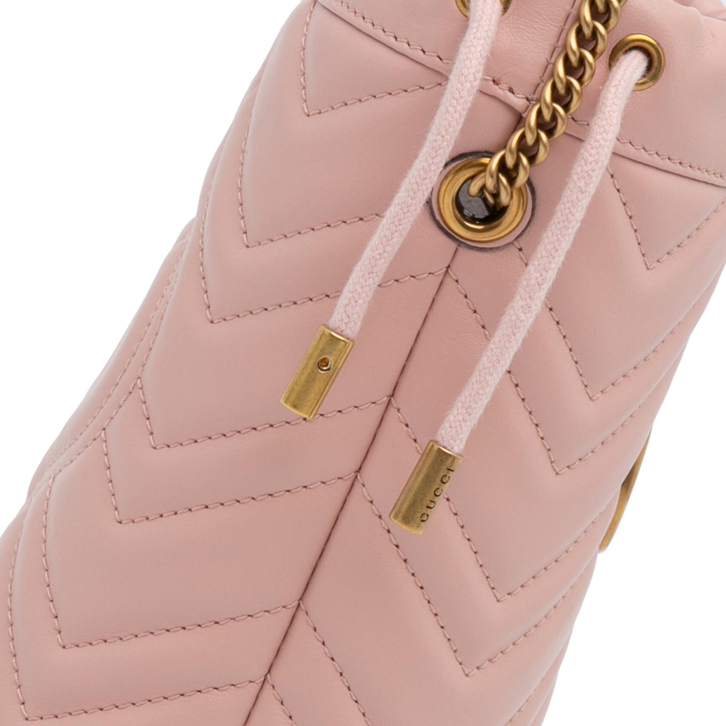 Gucci Mini GG Marmont Matelasse Bucket Bag (SHG-yidCFA)