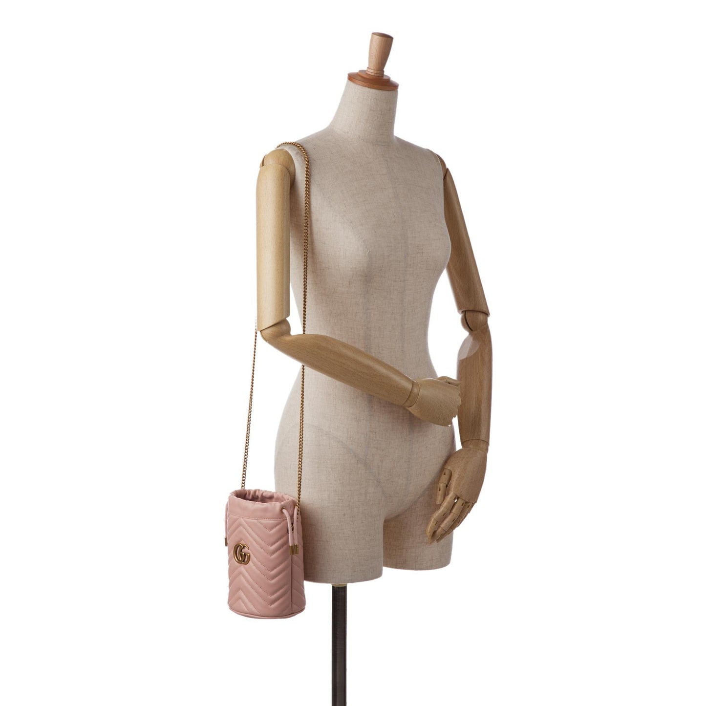 Gucci Mini GG Marmont Matelasse Bucket Bag (SHG-yidCFA)