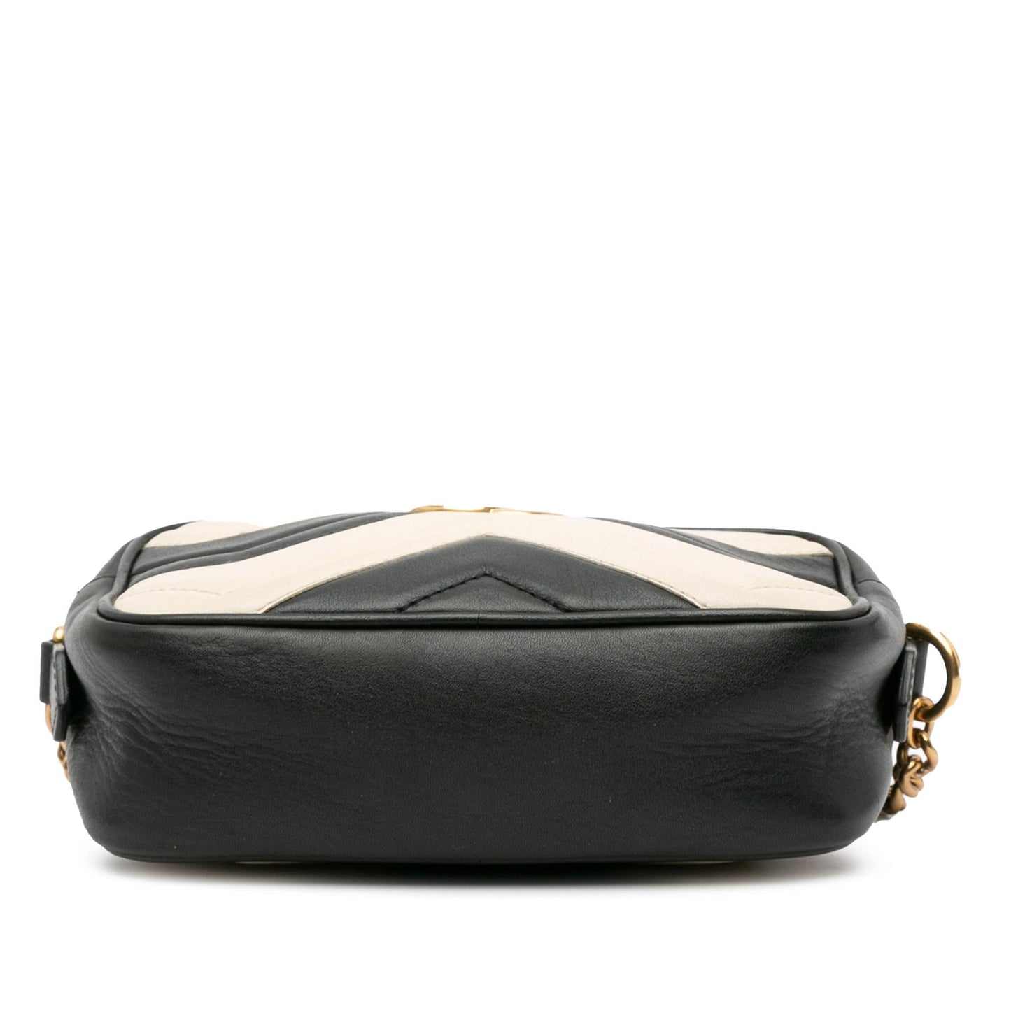 Gucci Mini GG Marmont Matelasse Crossbody Bag (SHG-MNuK5d)