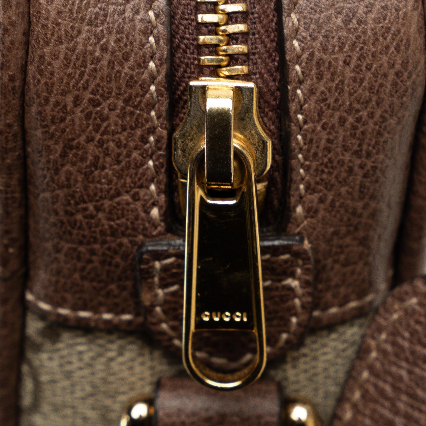 Gucci Mini GG Supreme Ophidia Crossbody Bag (SHG-0eMAWx)