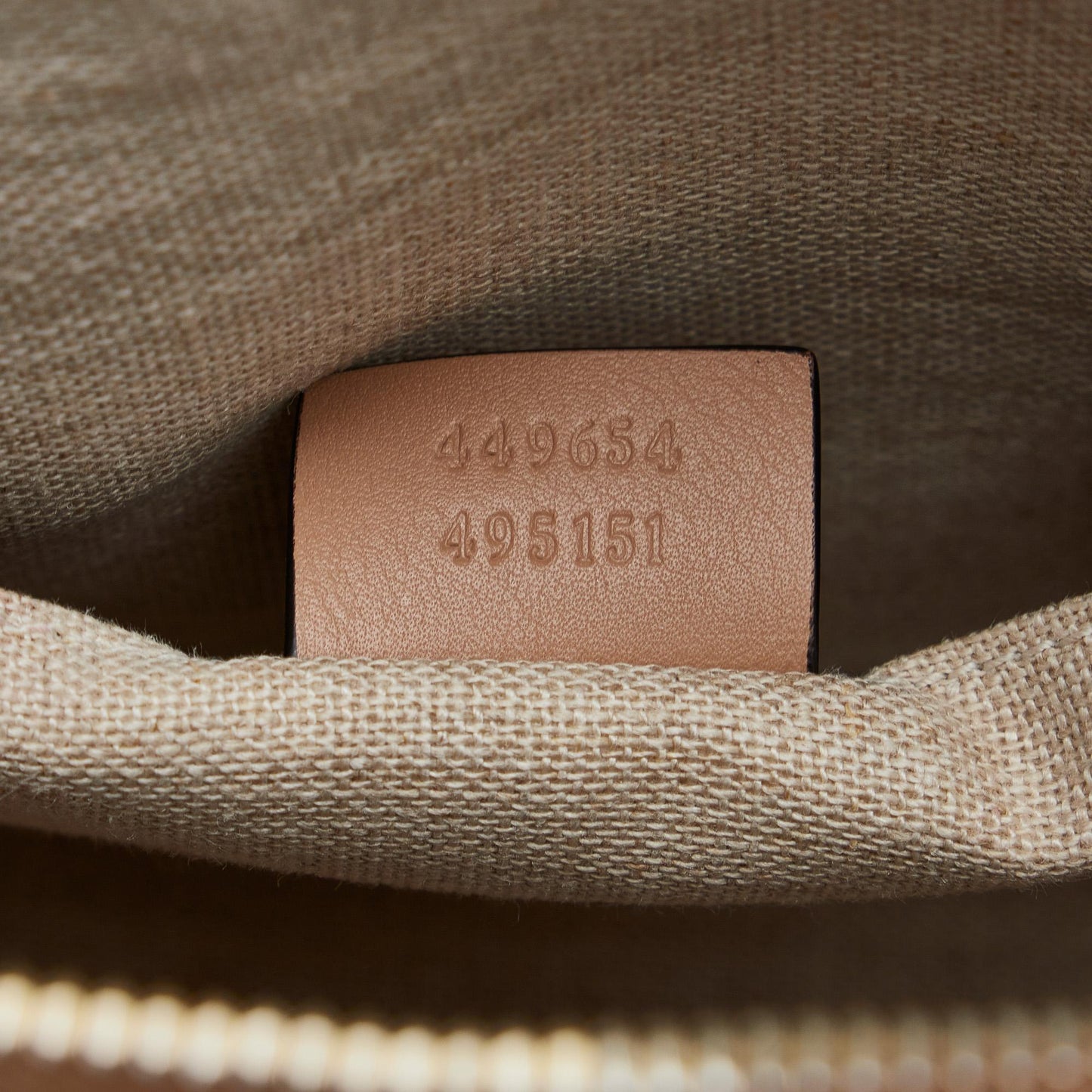 Gucci Mini Microguccissima Dome Bag (SHG-zvA1OJ)