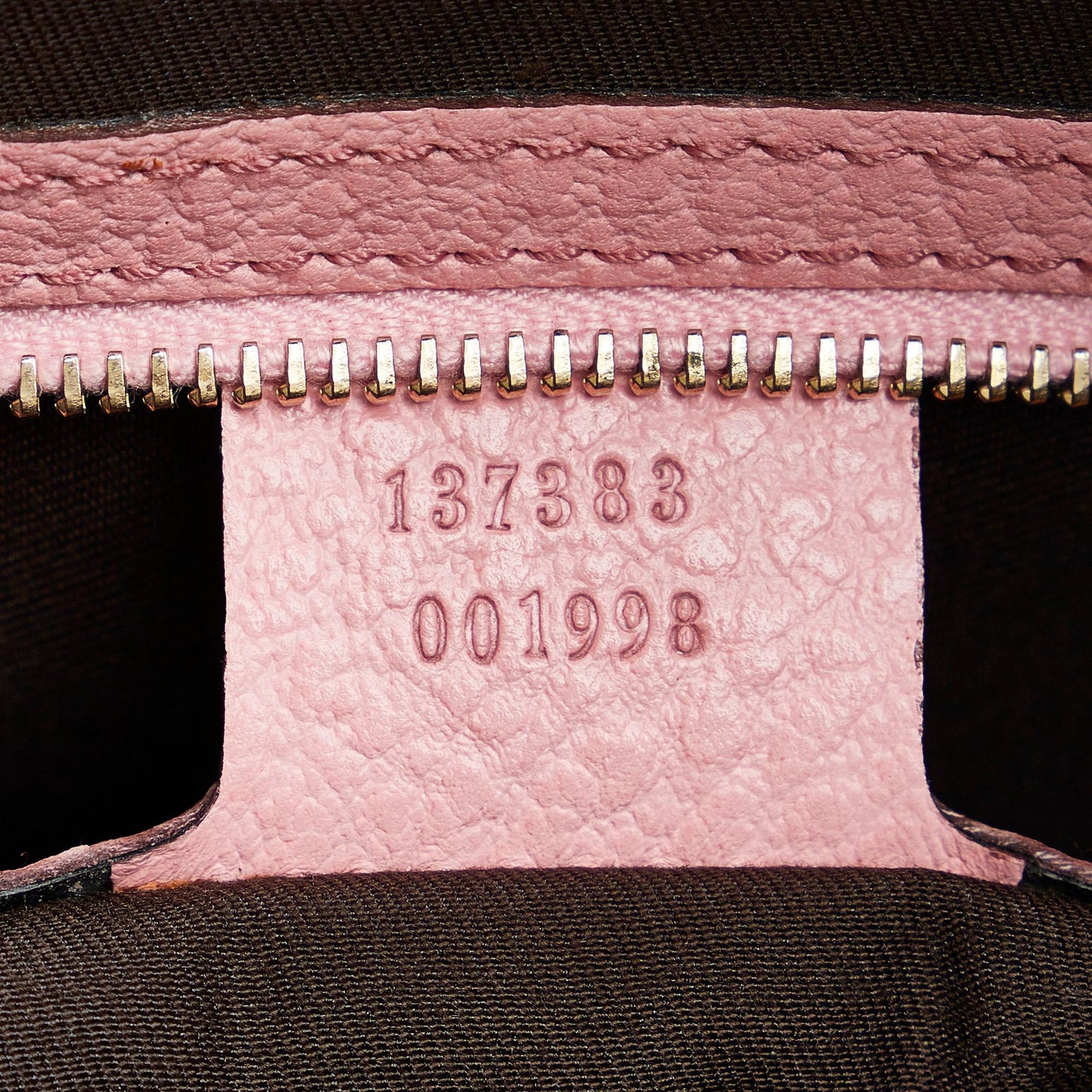 Gucci Nailhead Bamboo Handbag (SHG-InJ5MJ)