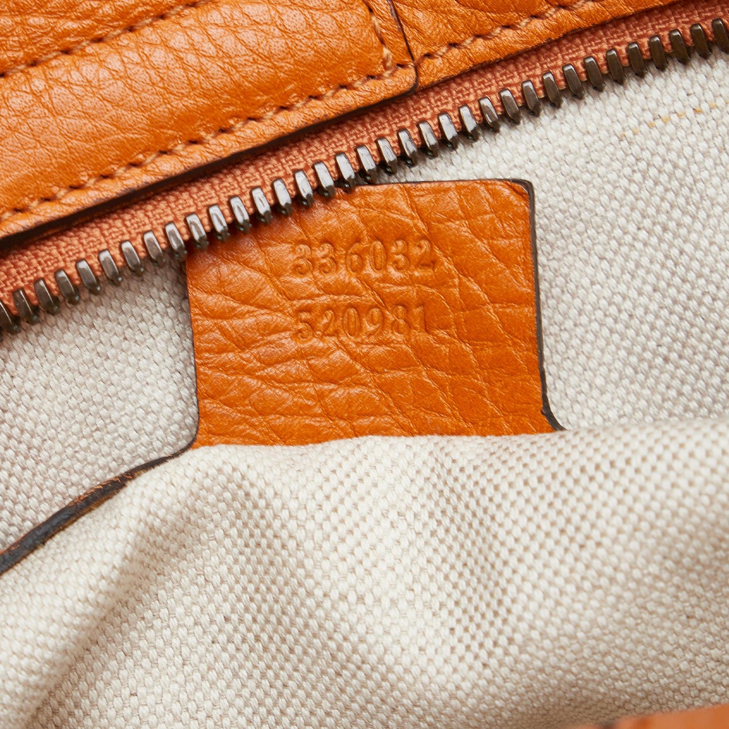 Gucci Small Bamboo Shopper (SHG-dlzpl4)