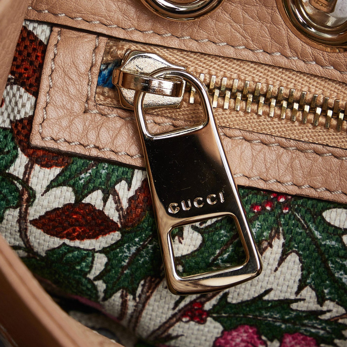 Gucci Small Bamboo Shopper (SHG-Lqd9Yf)