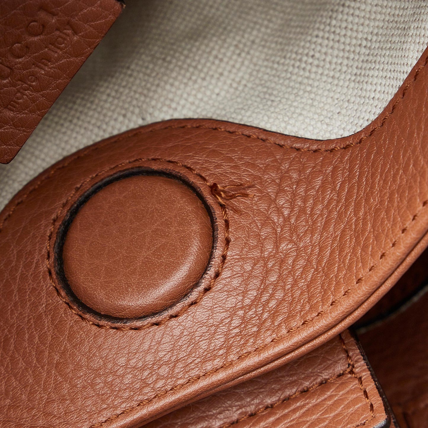 Gucci Small Bamboo Shopper (SHG-mCLzQI)