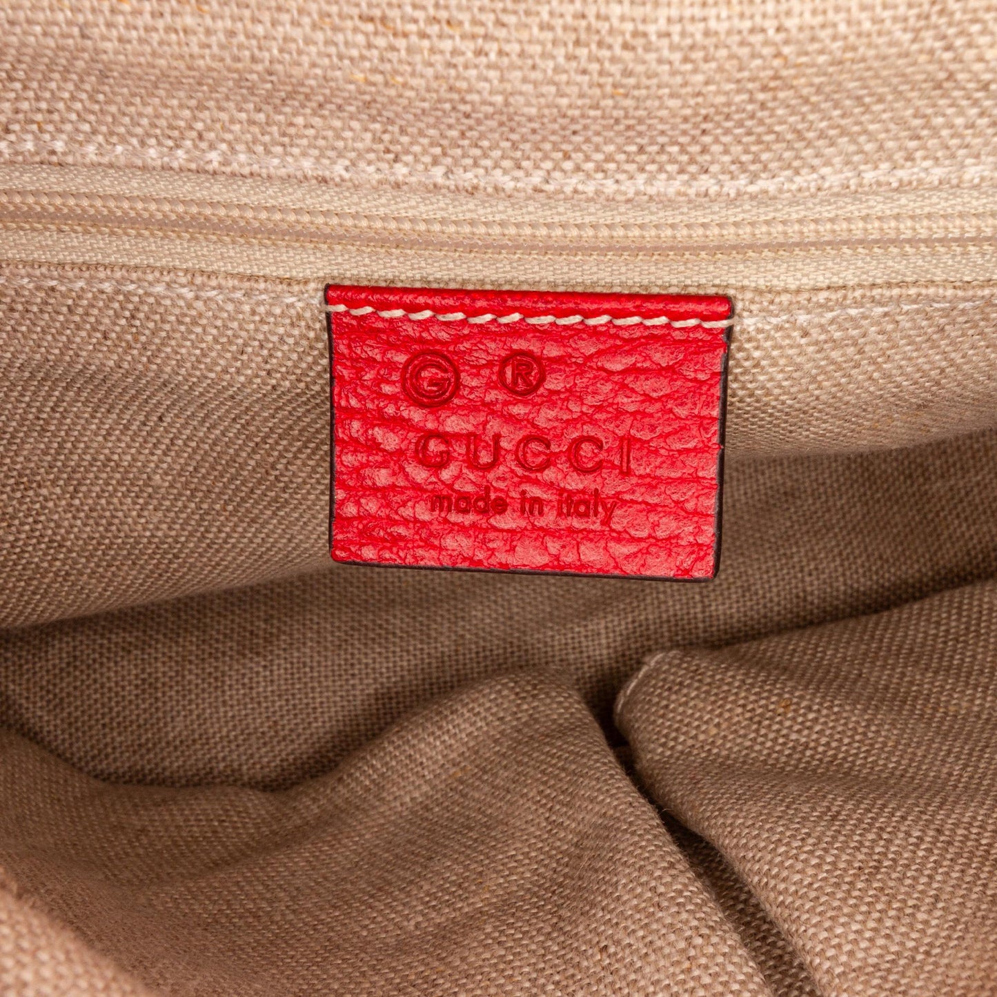 Gucci Small Dollar Calf Interlocking G Satchel (SHG-Pgcutx)