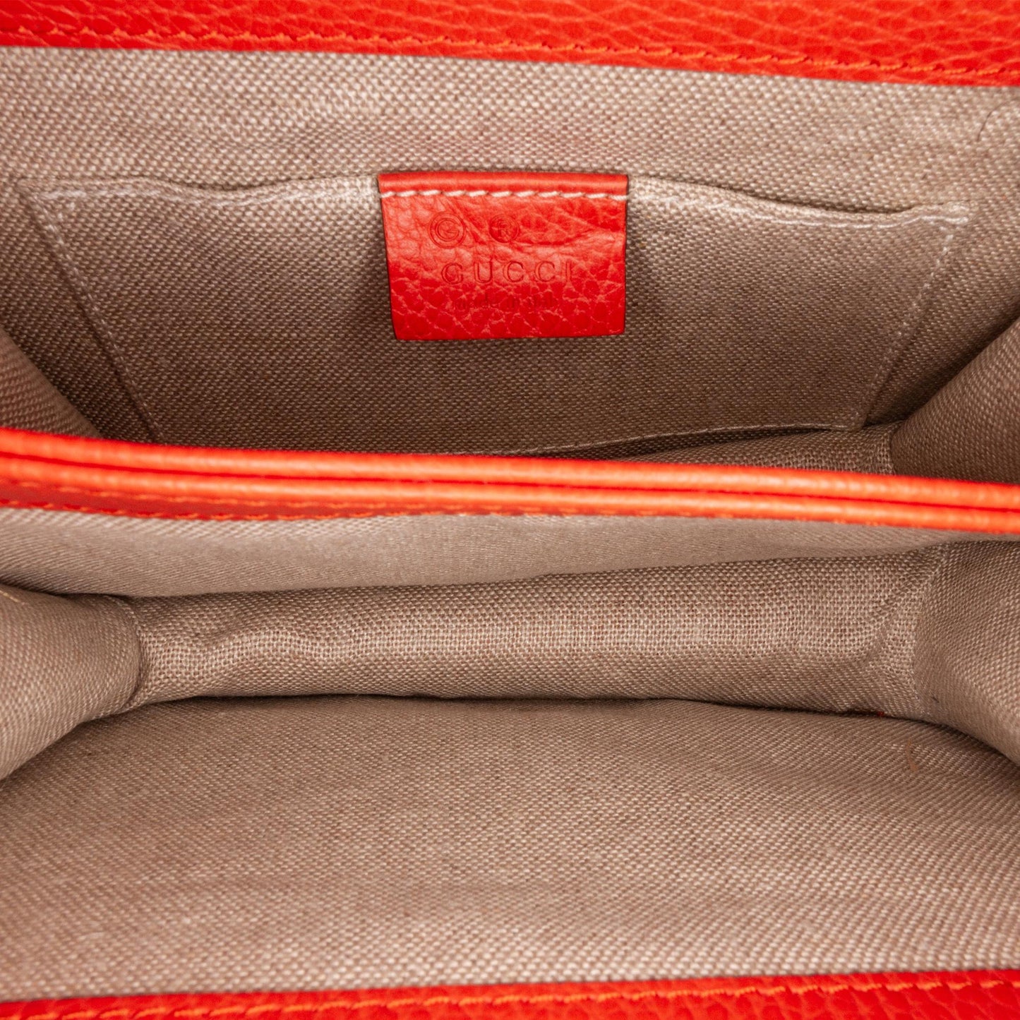 Gucci Small Dollar Interlocking G Crossbody (SHG-rkCp1u)