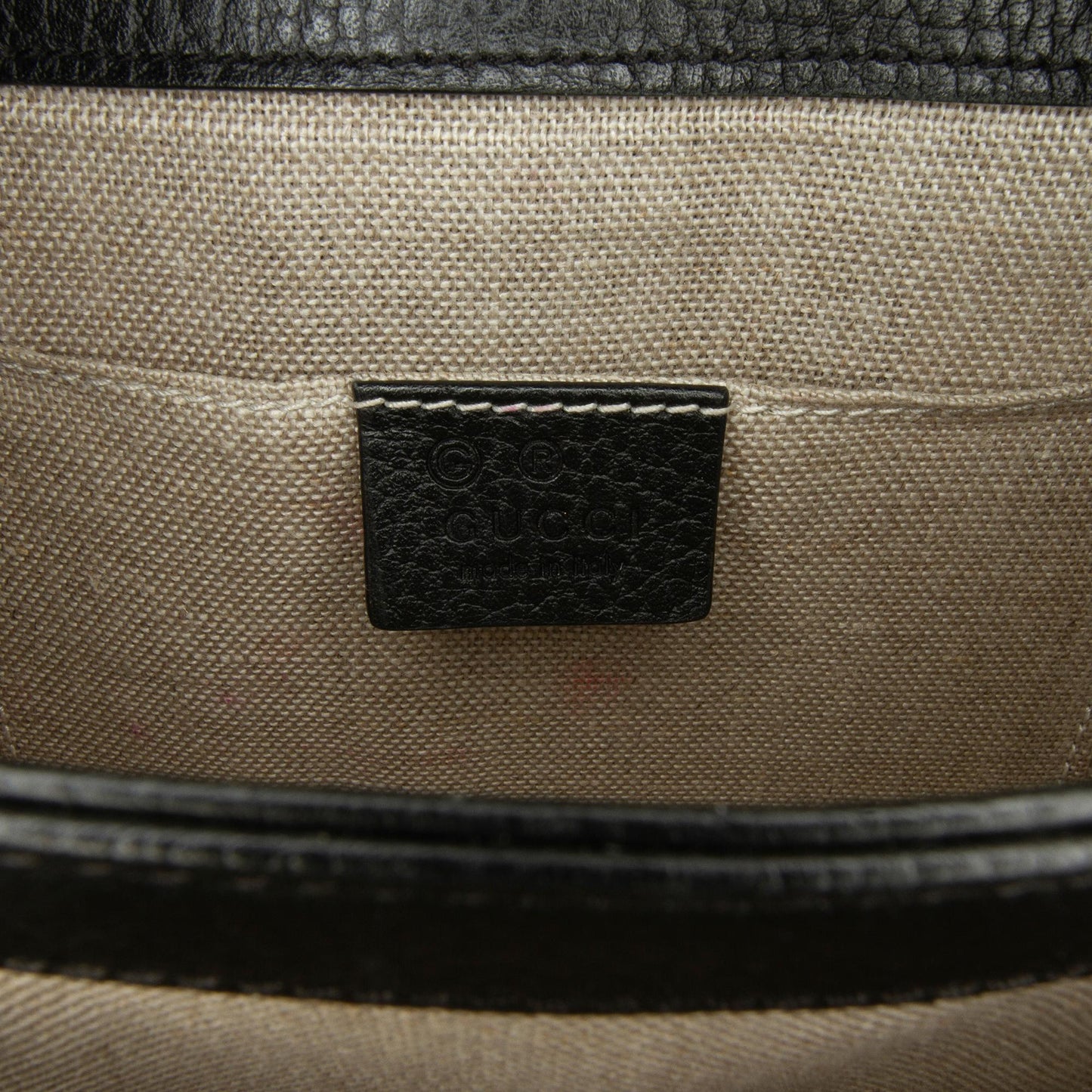 Gucci Small Dollar Interlocking G Crossbody (SHG-OTArpR)