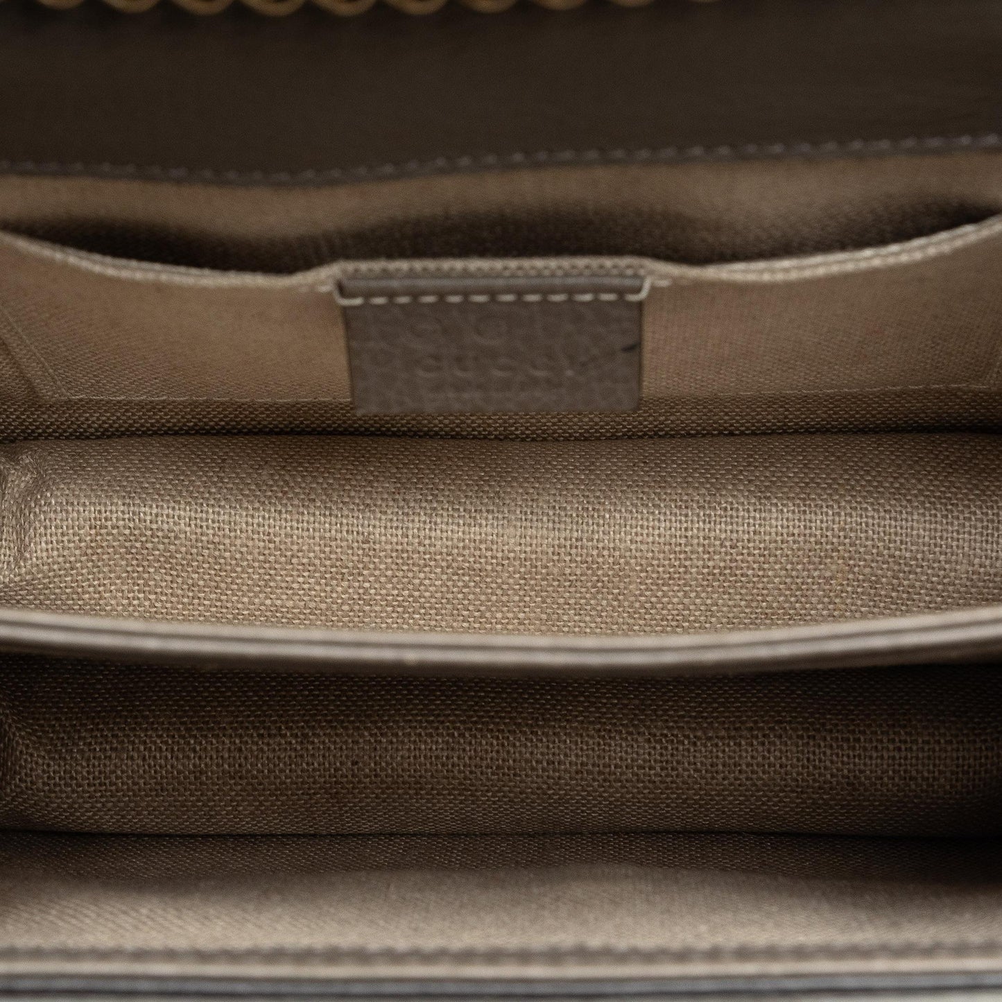 Gucci Small Dollar Interlocking G Crossbody (SHG-AxPlpZ)