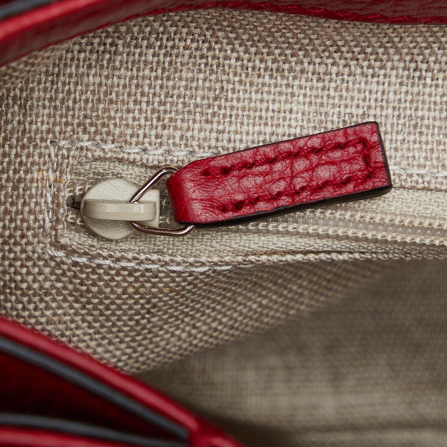 Gucci Small Dollar Interlocking G (SHG-5H733a)