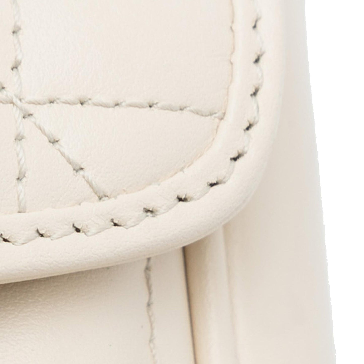 Gucci Small GG Marmont Aria Matelasse Crossbody Bag (SHG-LHf70H)