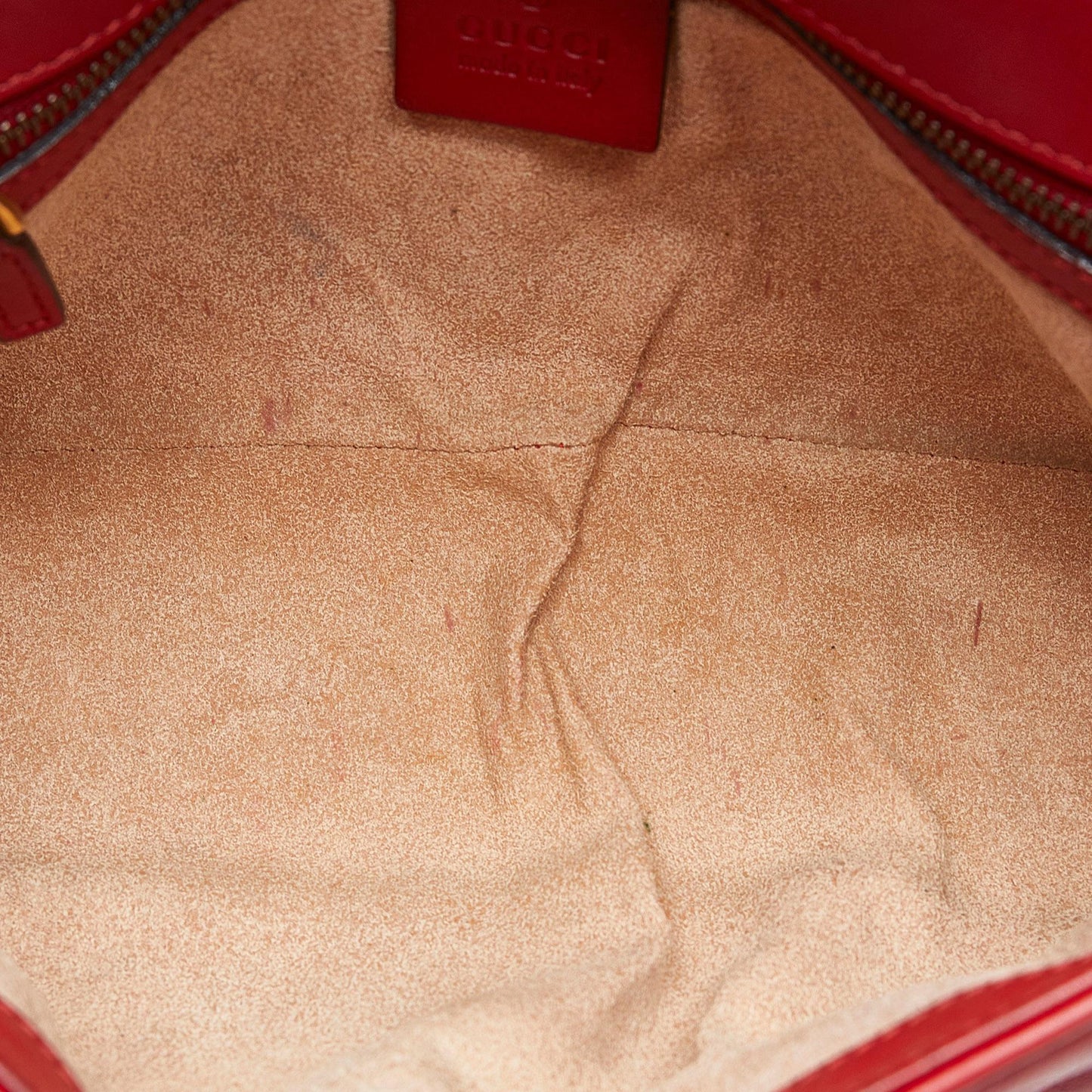 Gucci Small GG Marmont Matelasse Crossbody (SHG-iRSyik)