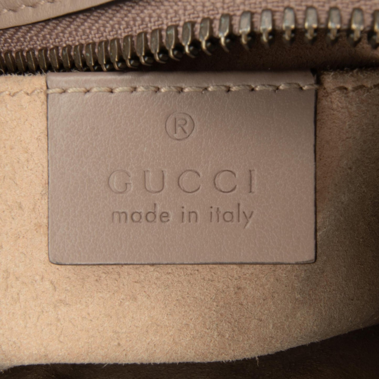 Gucci Small GG Marmont Matelasse Crossbody (SHG-g9CwWf)