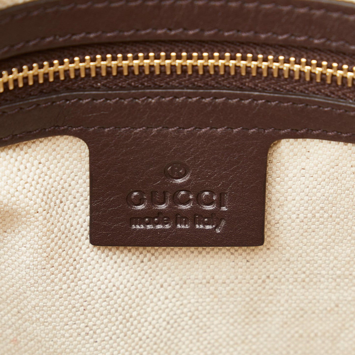 Gucci Small GG Supreme Dome (SHG-EUYcCH)