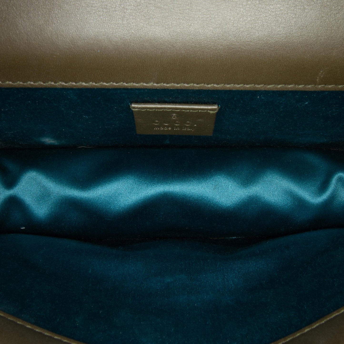 Gucci Small GG Velvet Dionysus Shoulder Bag (SHG-kiB2ot)