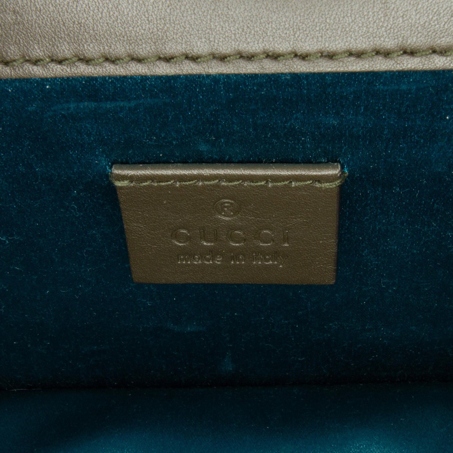 Gucci Small GG Velvet Dionysus Shoulder Bag (SHG-kiB2ot)