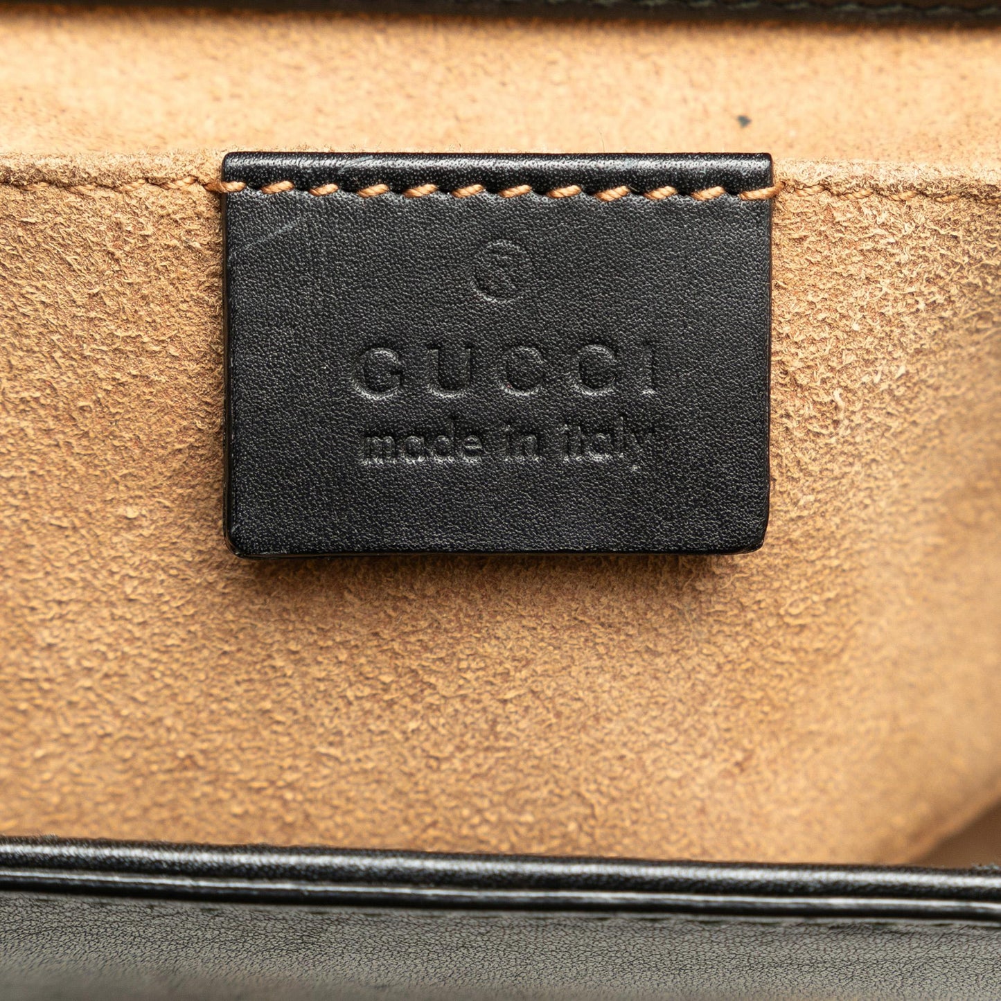 Gucci Small Leather Padlock Crossbody Bag (SHG-QBobEP)