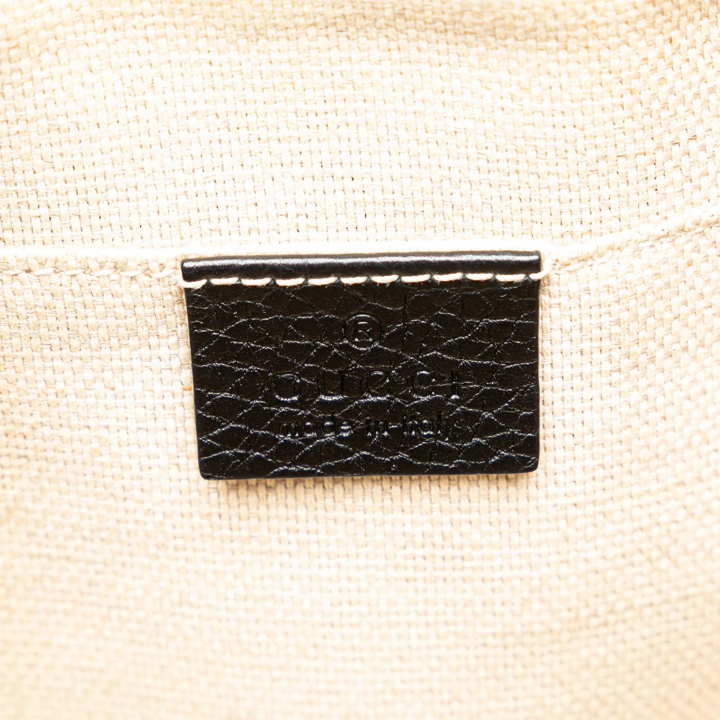 Gucci Small Leather Soho Disco Crossbody (SHG-0G7pv2)