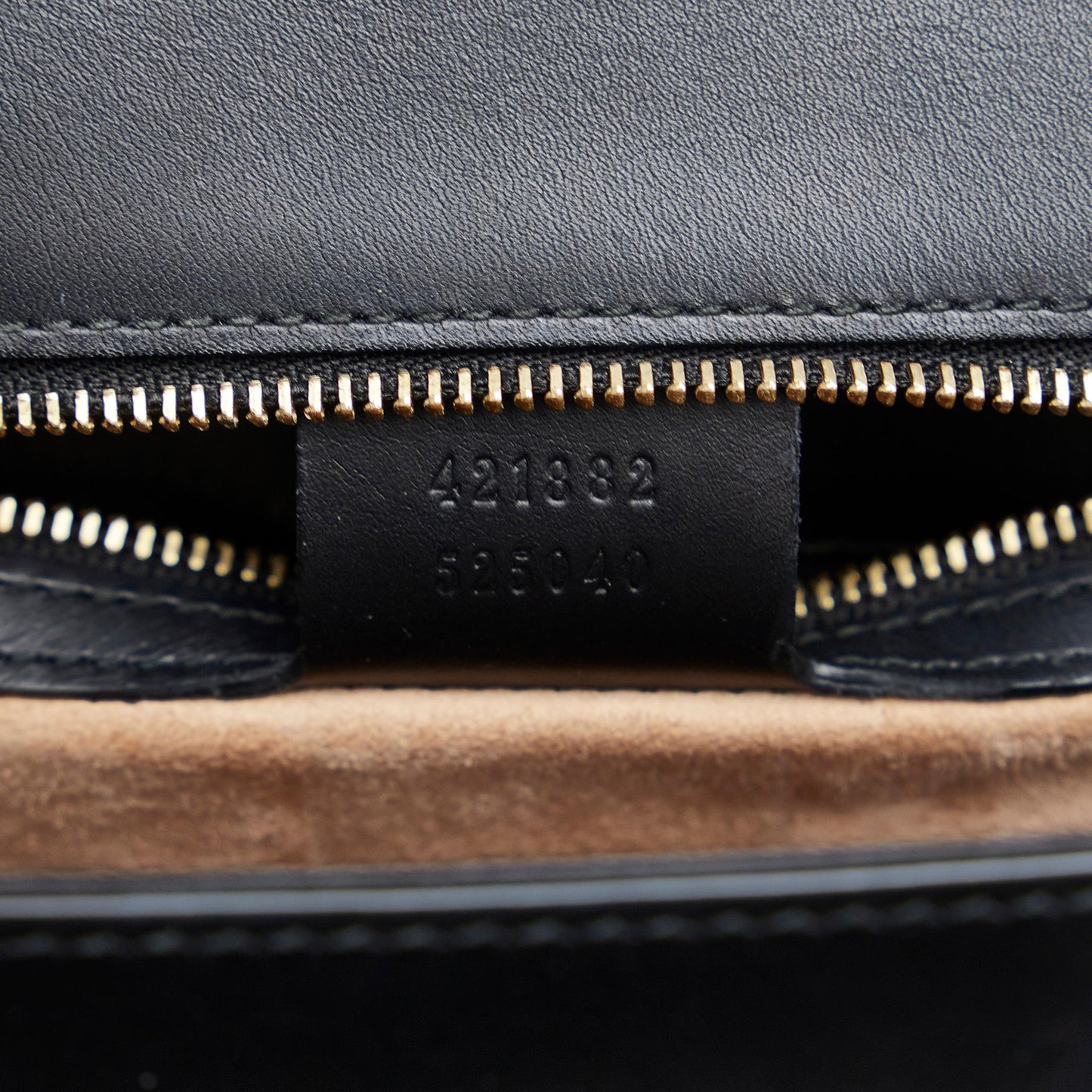 Gucci Sylvie Shoulder Bag (SHG-NFRbwn)