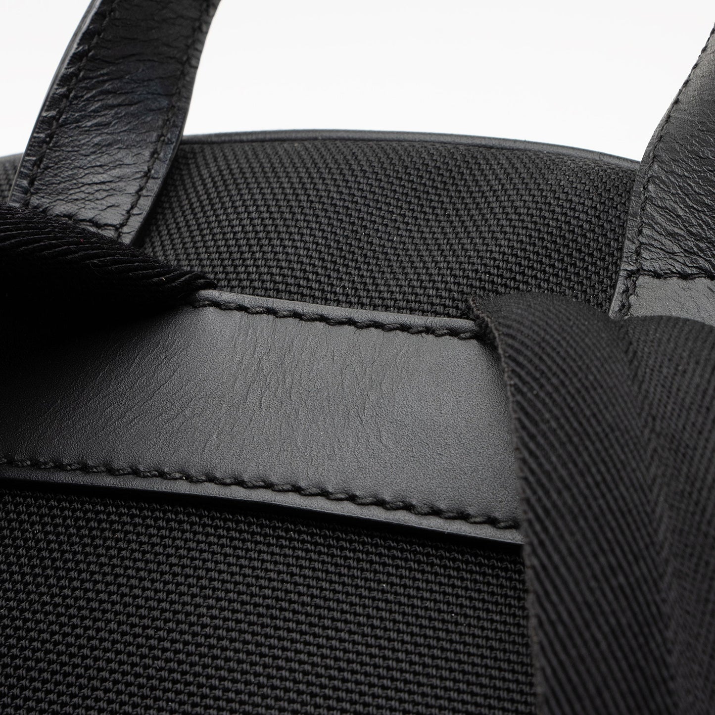 Gucci Techno Canvas Web Backpack (SHF-sknsmd)