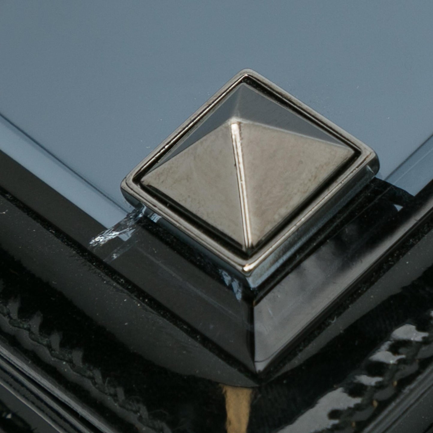 Gucci Tempered Glass Broadway Clutch (SHG-VRSDIi)