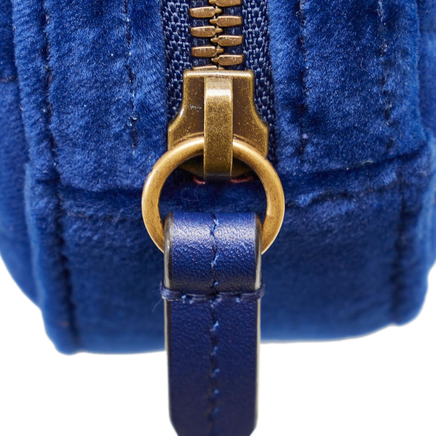 Gucci Velvet GG Marmont Matelasse Belt Bag (SHG-0eluPi)