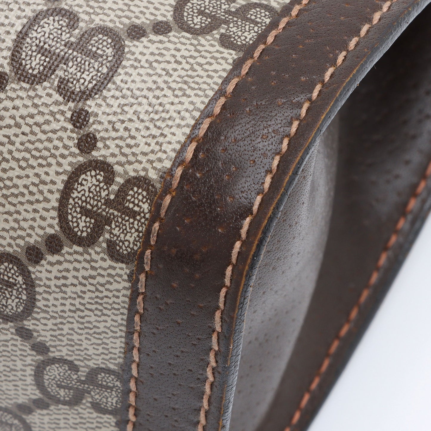 Gucci Vintage GG Plus Web Clutch (SHF-KLWssC)
