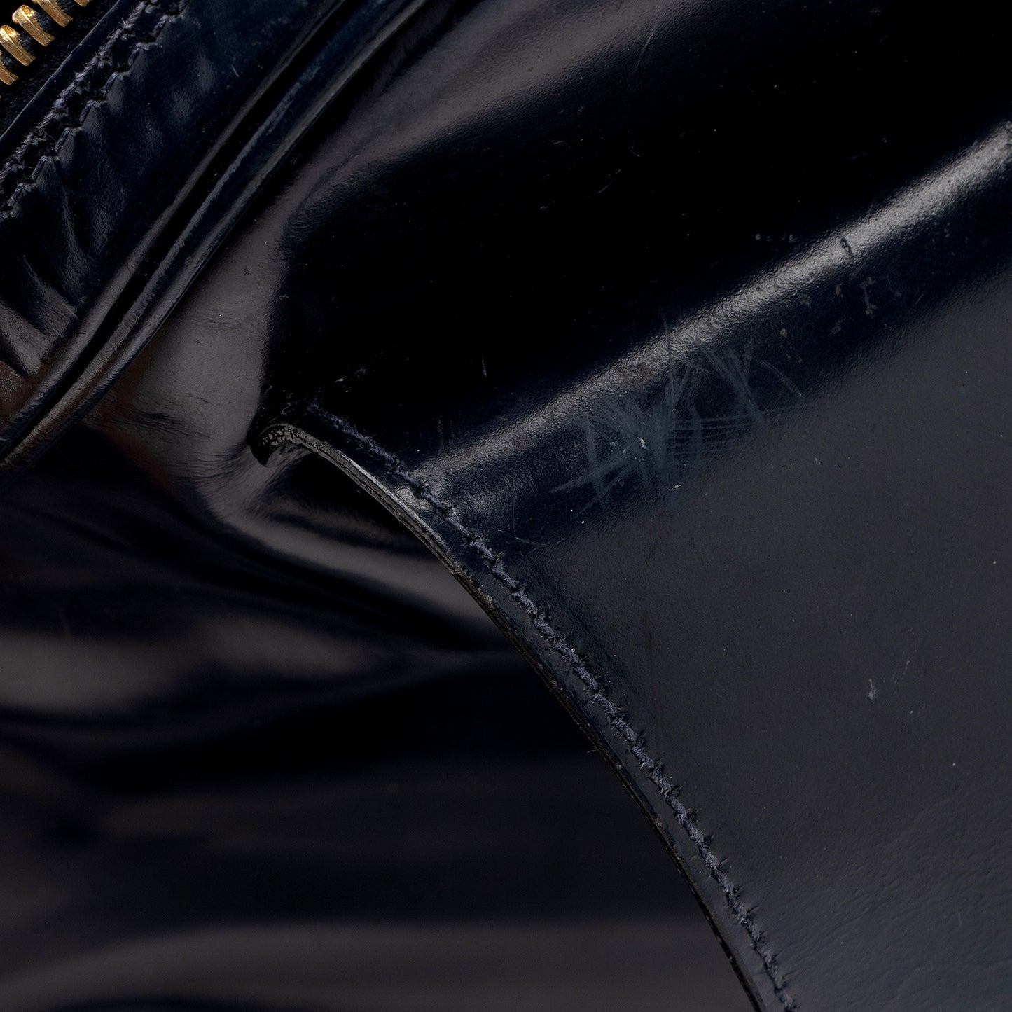 Gucci Vintage Patent Leather Bamboo Sling Backpack (SHF-dSK8BK)