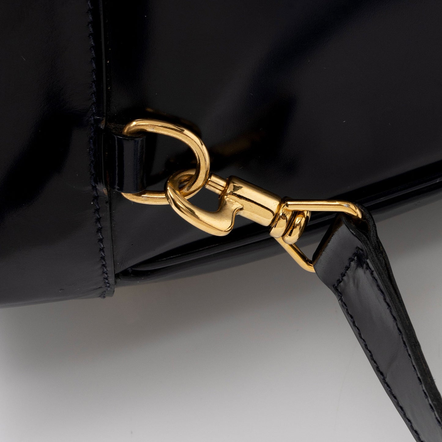 Gucci Vintage Patent Leather Bamboo Sling Backpack (SHF-dSK8BK)