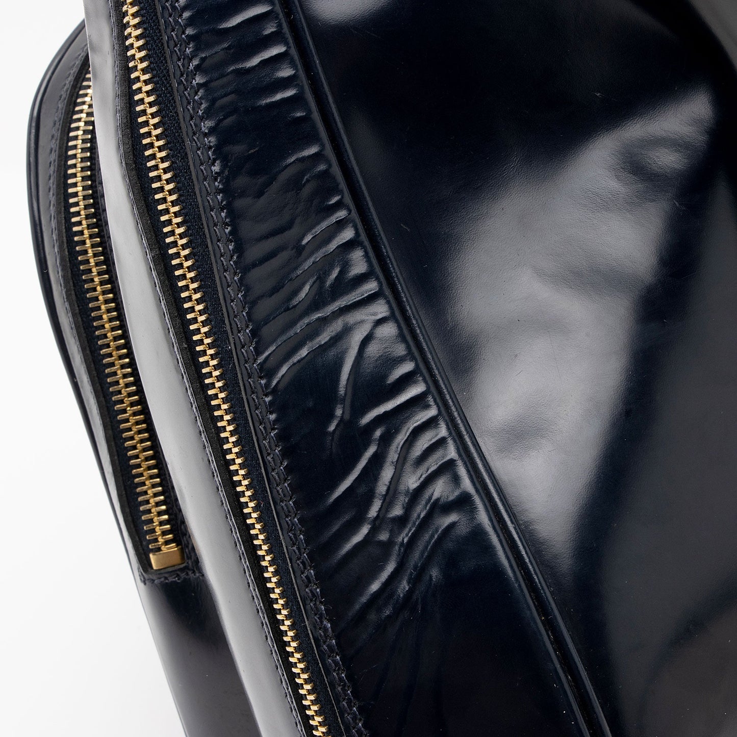 Gucci Vintage Patent Leather Bamboo Sling Backpack (SHF-dSK8BK)