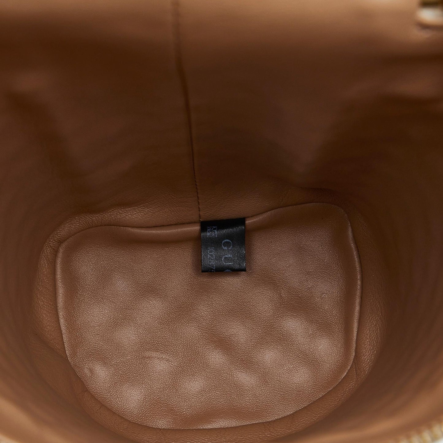 Gucci Zumi Cylindrical Crossbody (SHG-CYMDgl)