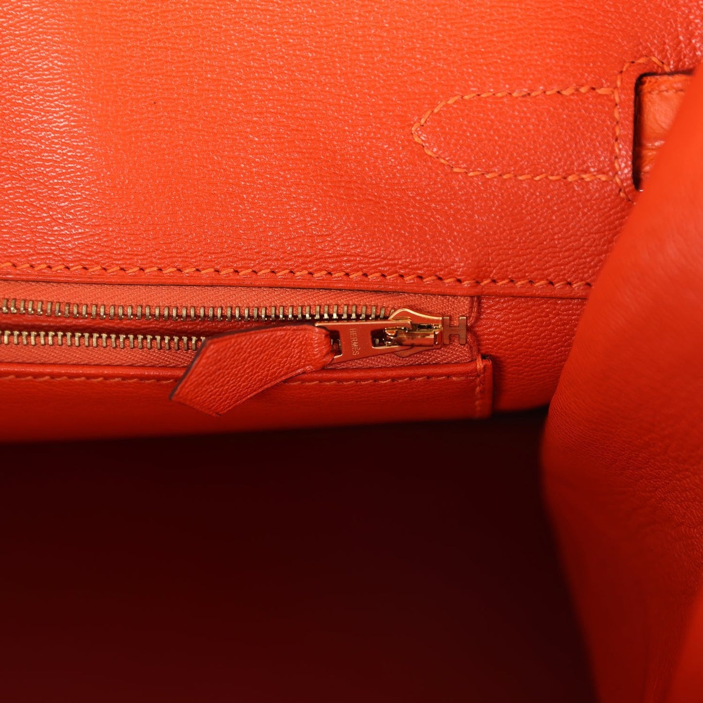 Hermes Birkin 35 Feu Matte Alligator Gold Hardware
