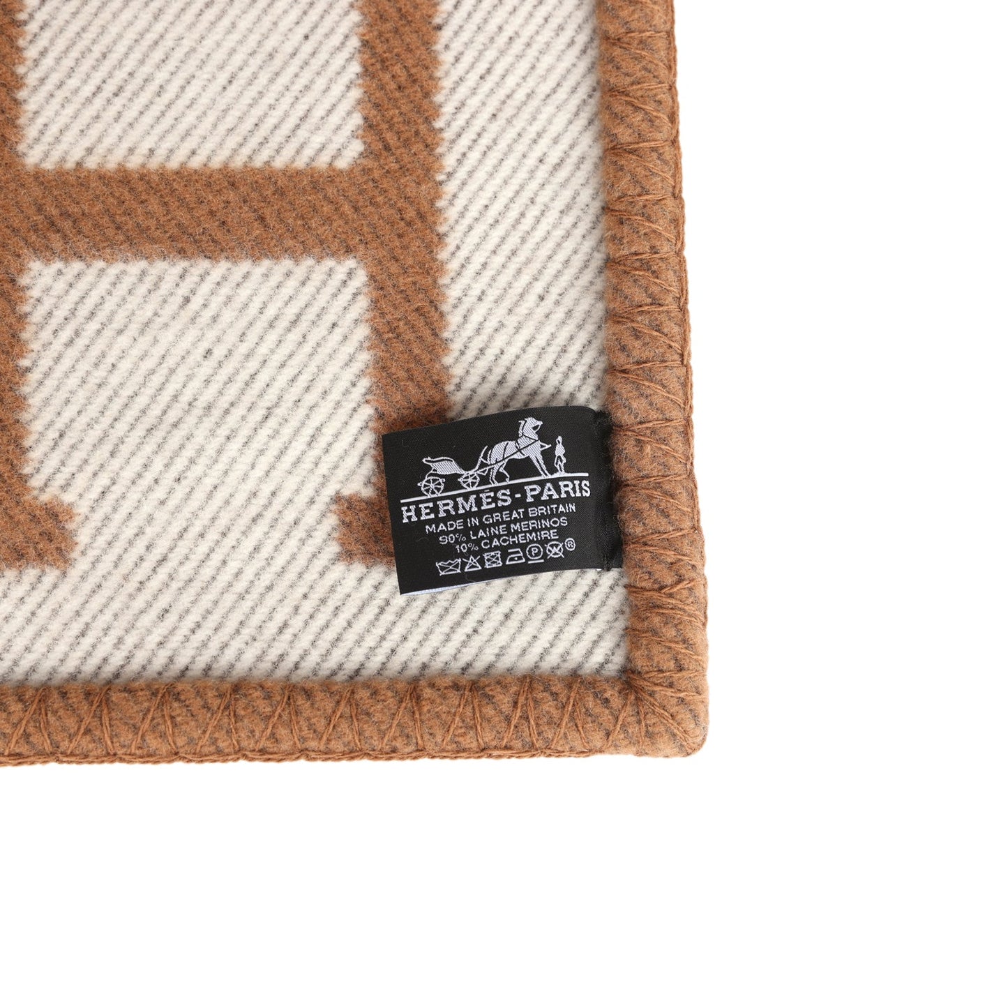Hermes "Avalon III" Ecru and Camel Blanket