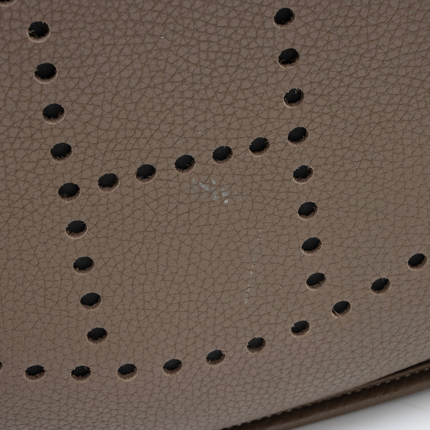Hermes Taurillon Clemence Evelyne III PM Shoulder Bag