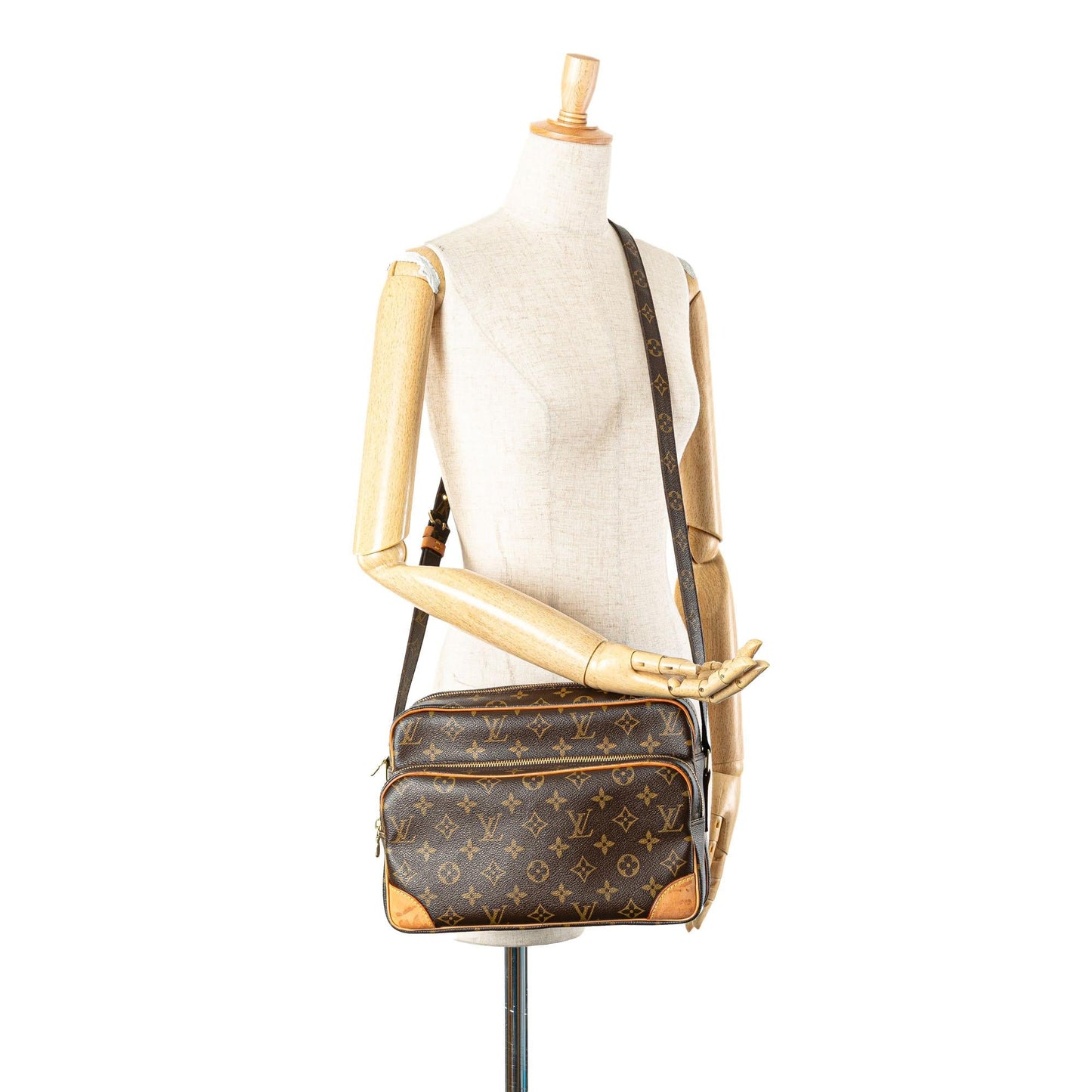 Louis Vuitton Monogram Nil Crossbody