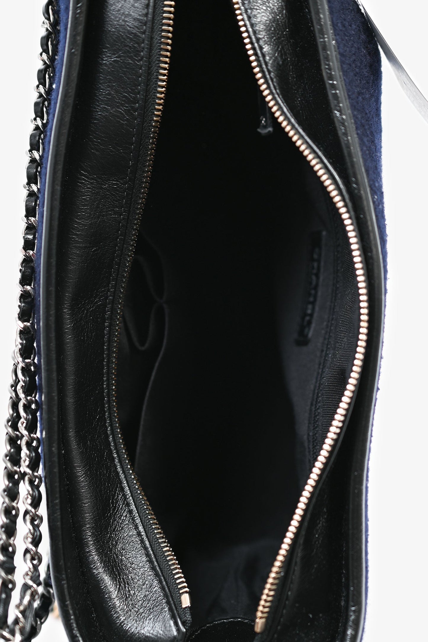 Pre-Loved Chanel™ 2019 Navy Wool 'Paris Hamburg' Embroidered Large Gabrielle Hobo