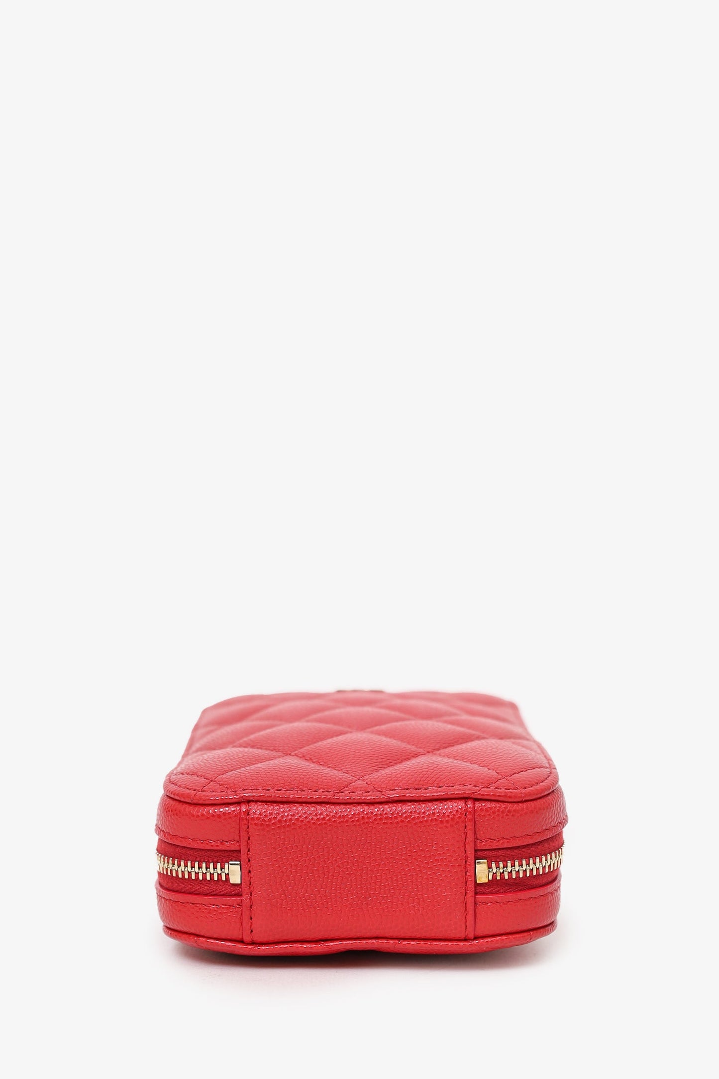 Pre-Loved Chanel™ 2019 Red Caviar Vertical ZIP Around Phone Chain Bag