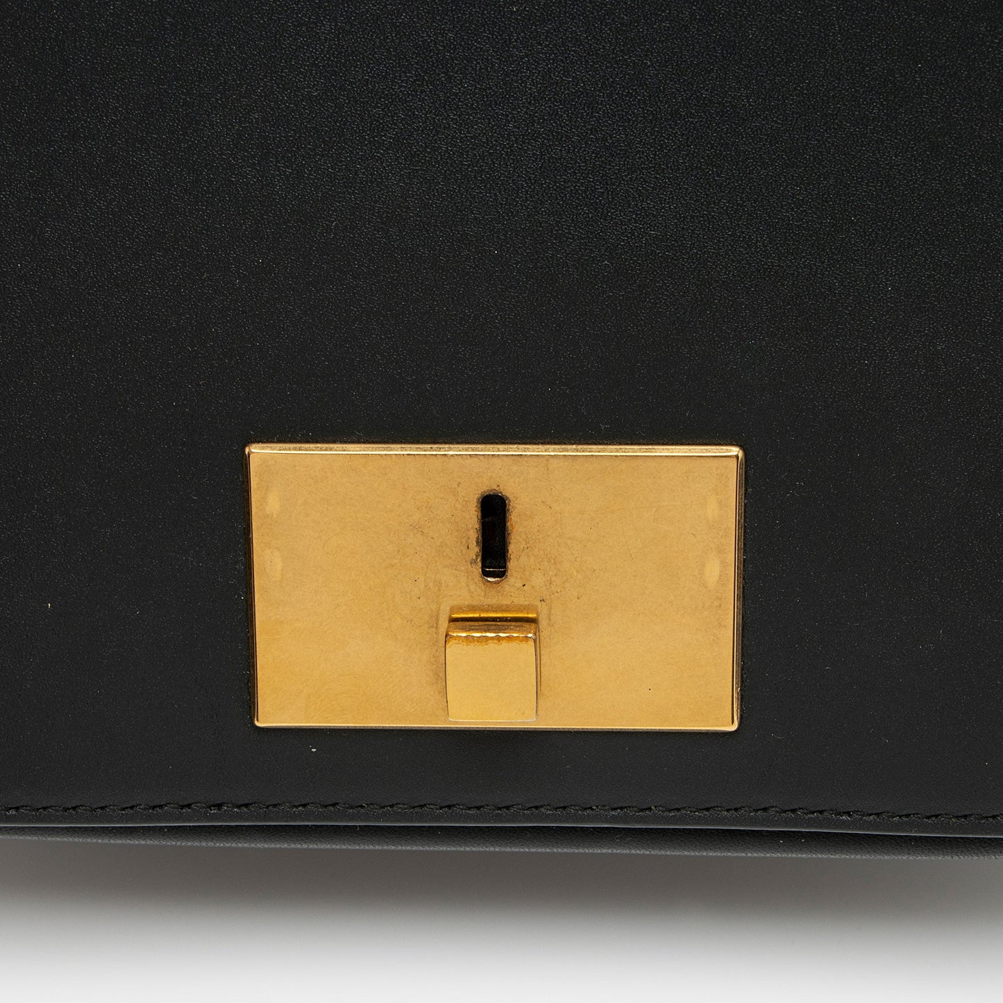 Saint Laurent Calfskin Betty Messenger (SHF-iBdBTn)