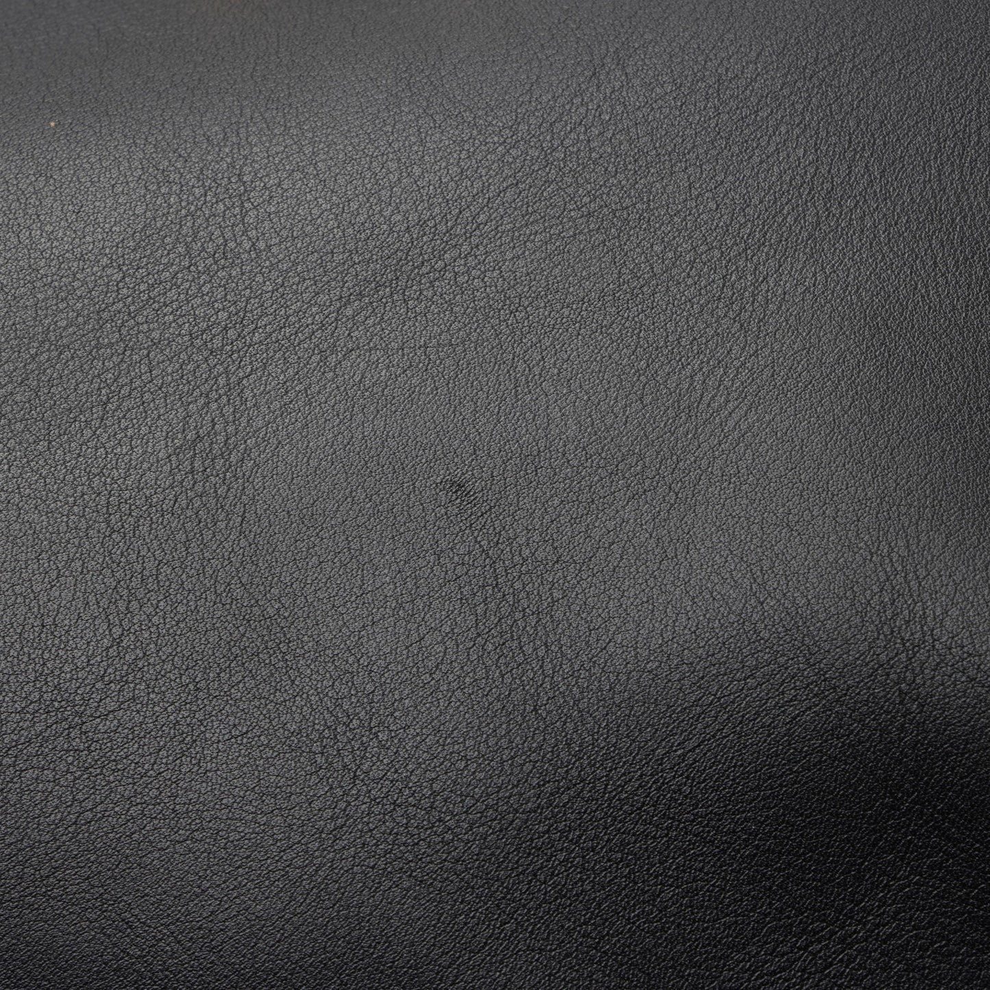 Saint Laurent Calfskin Cabas Chyc Medium Tote (SHF-vEmkbR)
